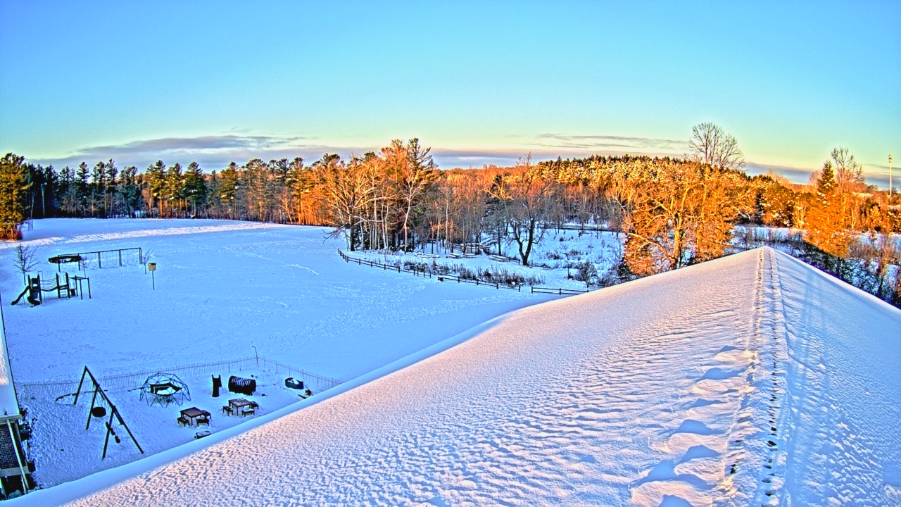 Thumbnail for current weather camera view from St Johns Lutheran School in Newburg, Wisconsin