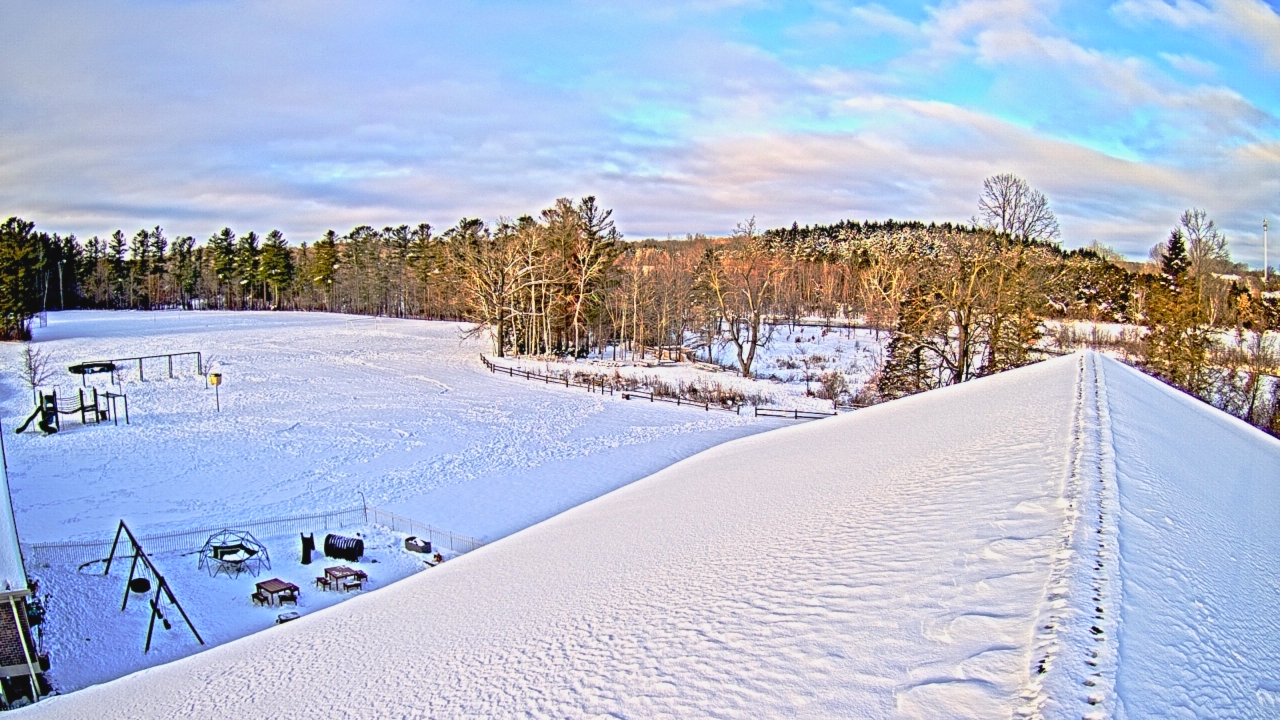 Thumbnail for current weather camera view from St Johns Lutheran School in Newburg, Wisconsin
