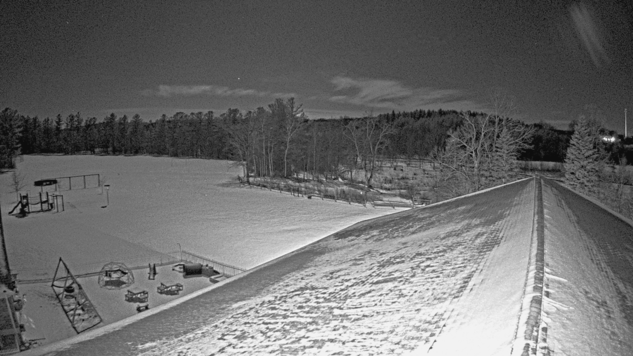 Thumbnail for current weather camera view from St Johns Lutheran School in Newburg, Wisconsin