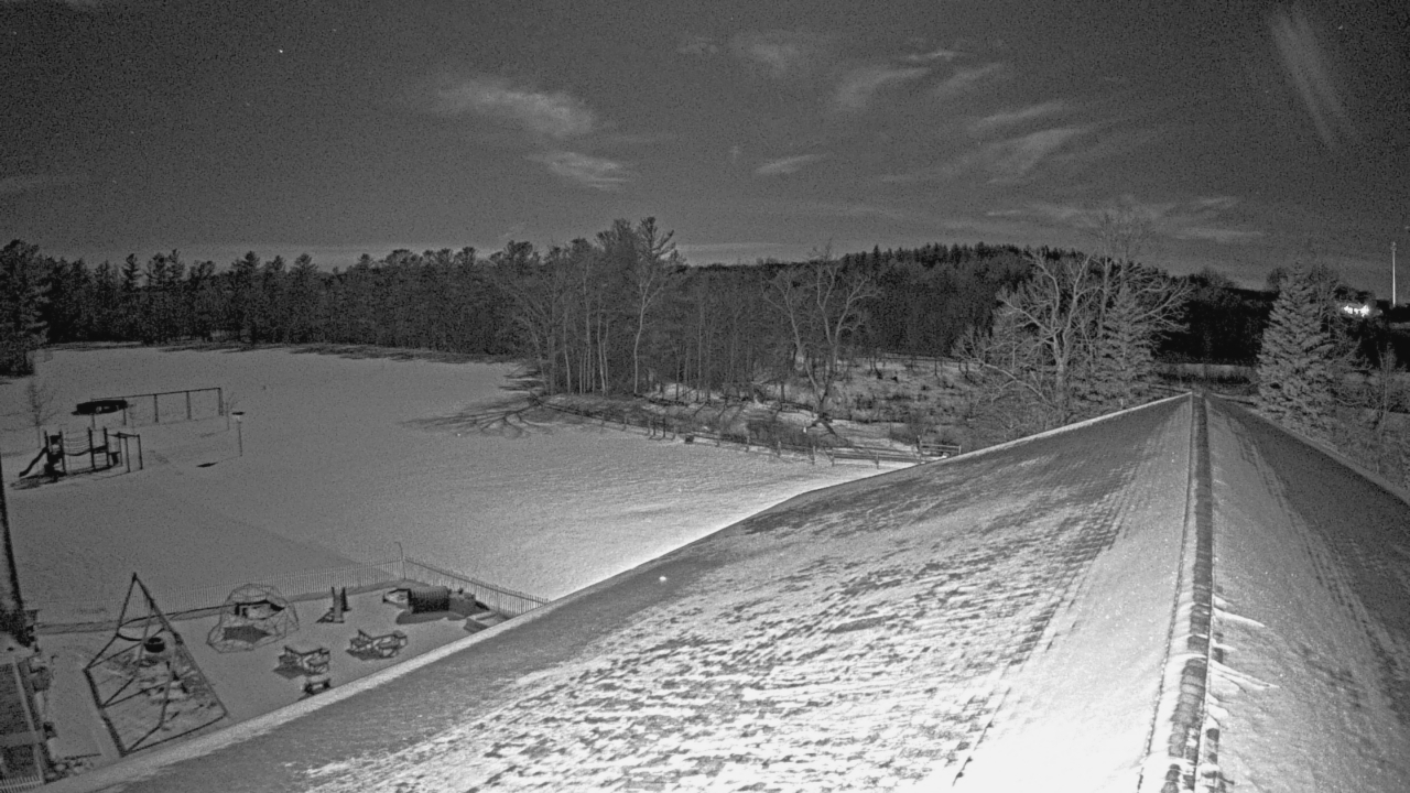 Thumbnail for current weather camera view from St Johns Lutheran School in Newburg, Wisconsin
