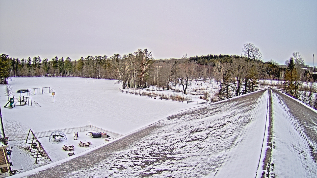 Thumbnail for current weather camera view from St Johns Lutheran School in Newburg, Wisconsin
