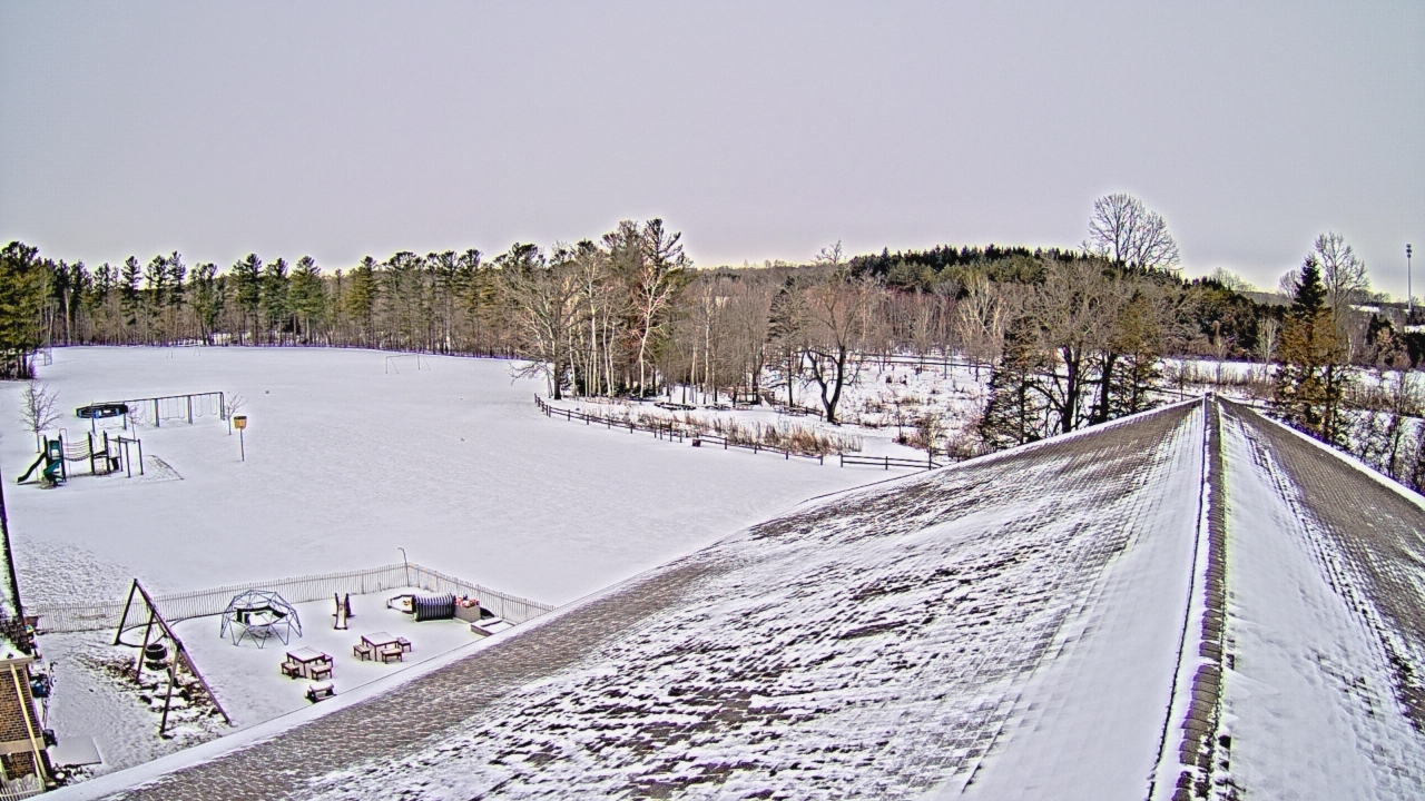 Thumbnail for current weather camera view from St Johns Lutheran School in Newburg, Wisconsin