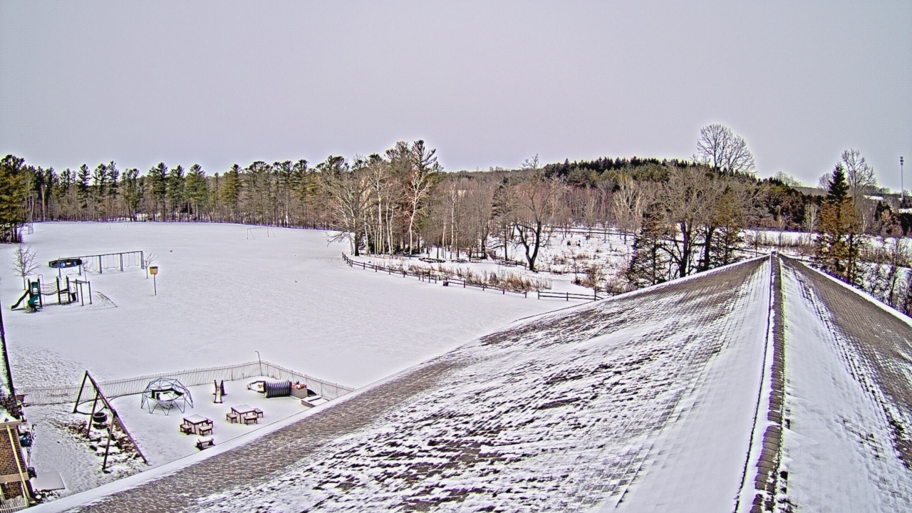 Thumbnail for current weather camera view from St Johns Lutheran School in Newburg, Wisconsin