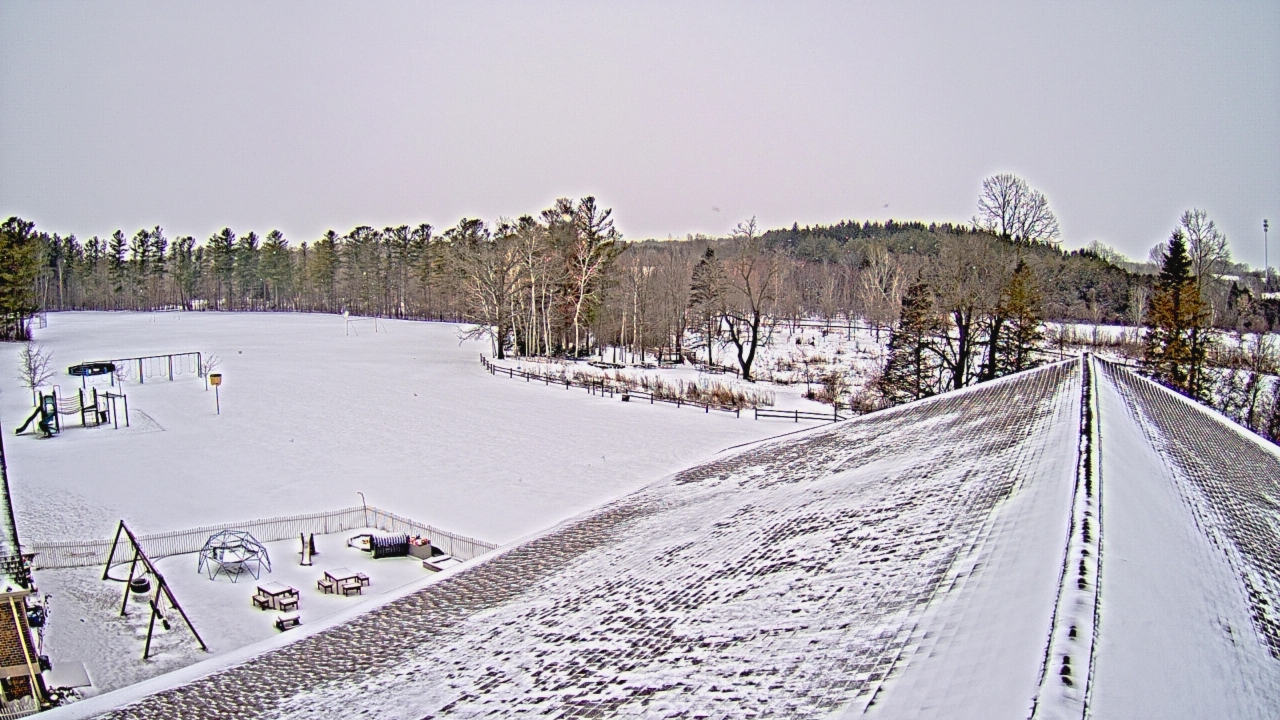 Thumbnail for current weather camera view from St Johns Lutheran School in Newburg, Wisconsin