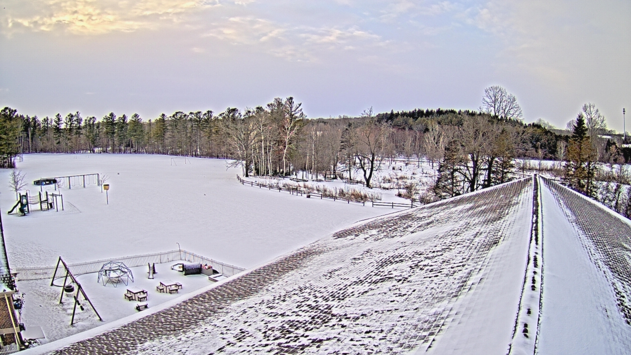 Thumbnail for current weather camera view from St Johns Lutheran School in Newburg, Wisconsin