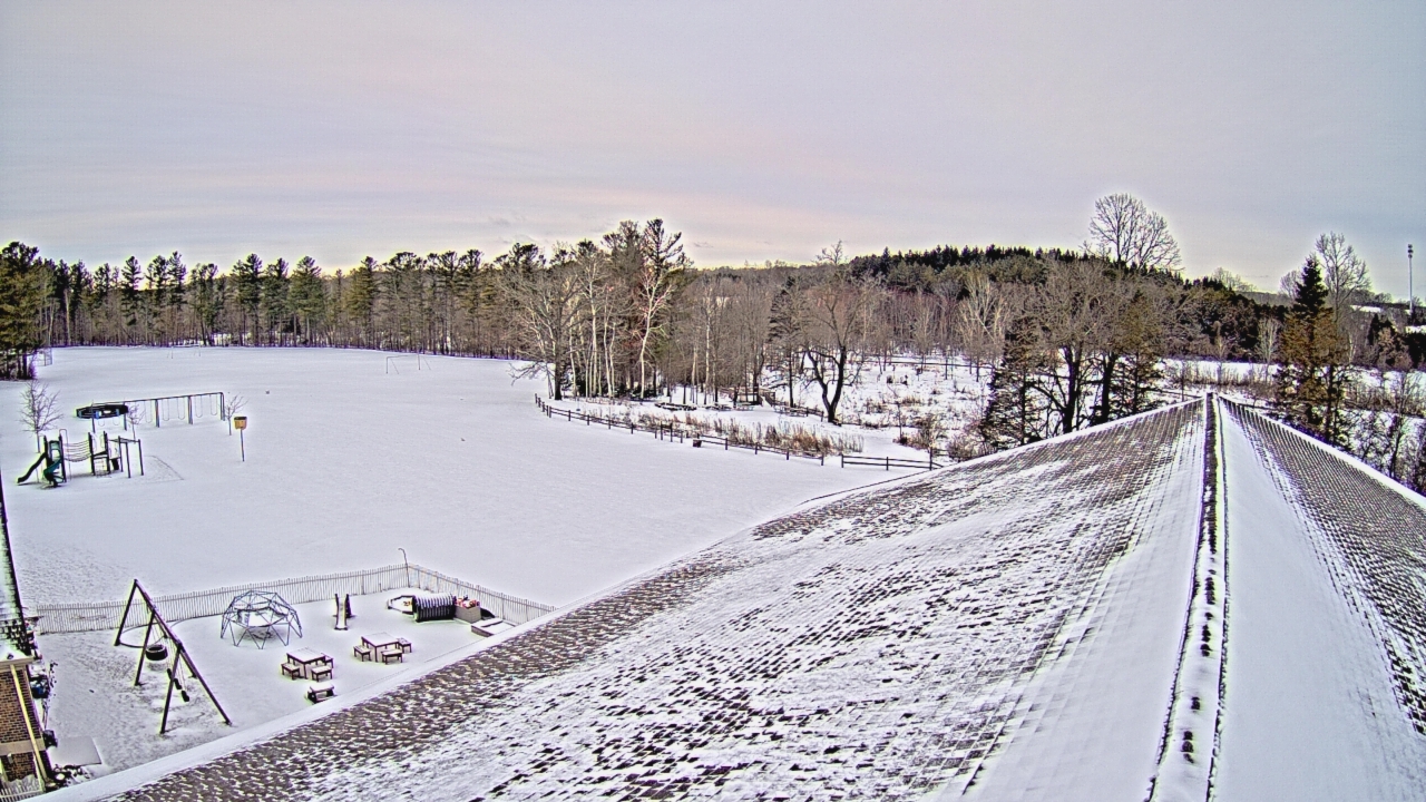 Thumbnail for current weather camera view from St Johns Lutheran School in Newburg, Wisconsin