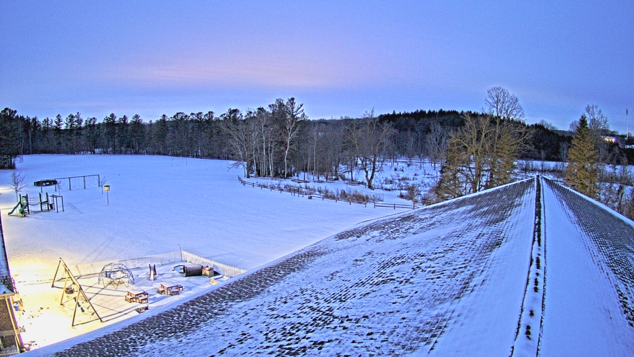 Thumbnail for current weather camera view from St Johns Lutheran School in Newburg, Wisconsin