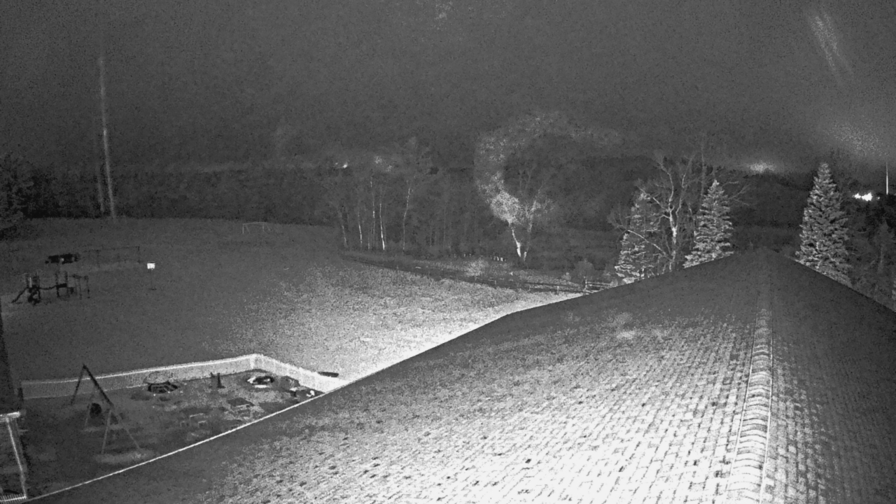 Thumbnail for current weather camera view from St Johns Lutheran School in Newburg, Wisconsin