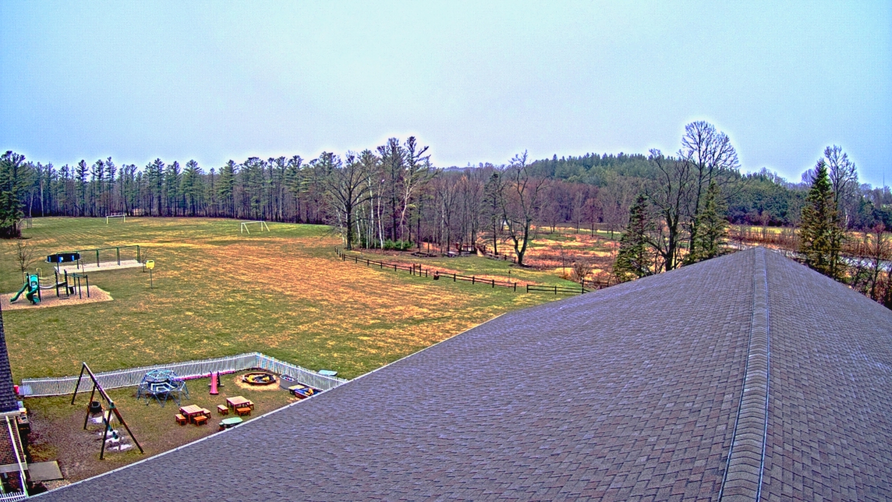 Thumbnail for current weather camera view from St Johns Lutheran School in Newburg, Wisconsin