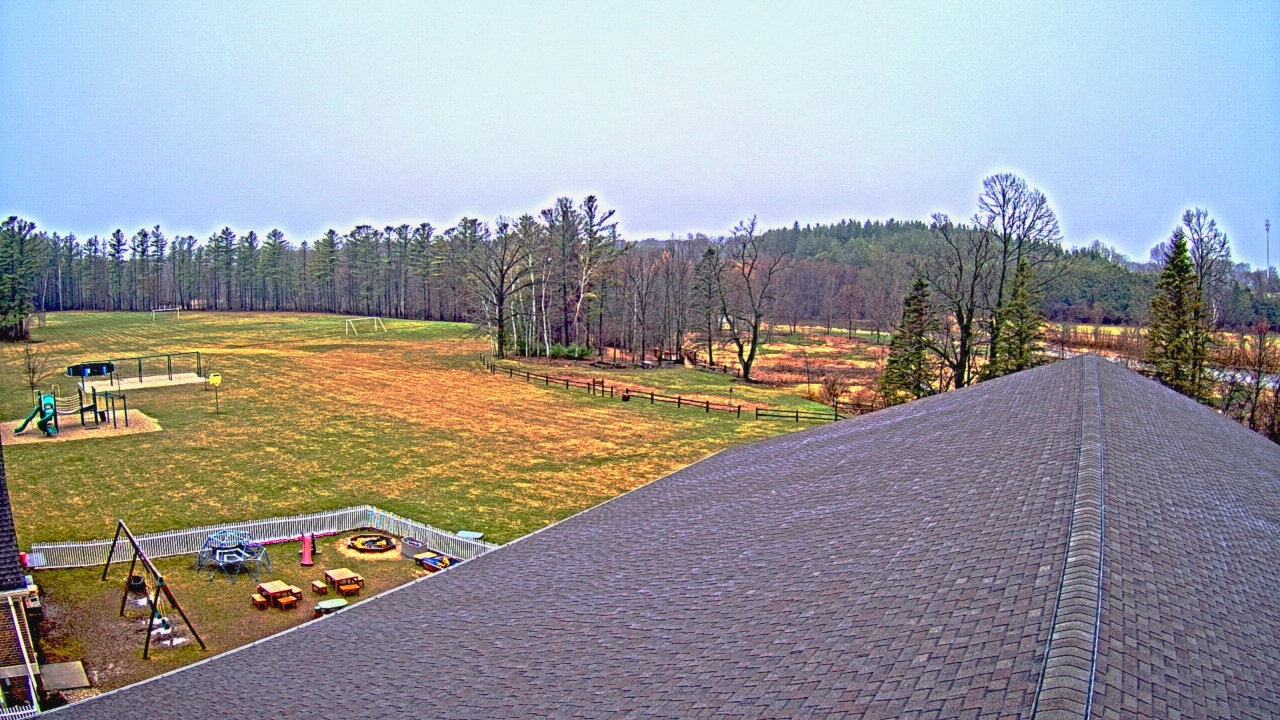 Thumbnail for current weather camera view from St Johns Lutheran School in Newburg, Wisconsin