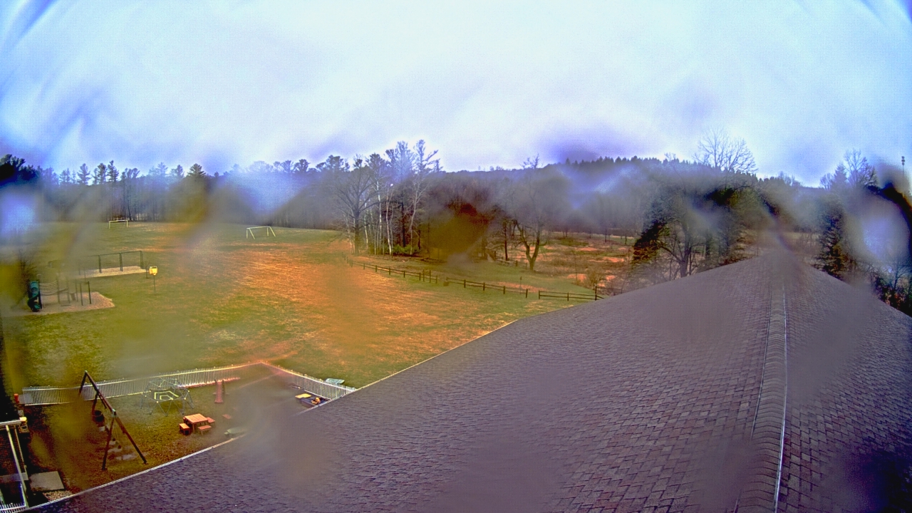 Thumbnail for current weather camera view from St Johns Lutheran School in Newburg, Wisconsin