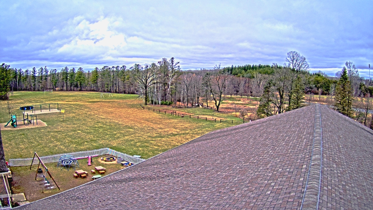 Thumbnail for current weather camera view from St Johns Lutheran School in Newburg, Wisconsin