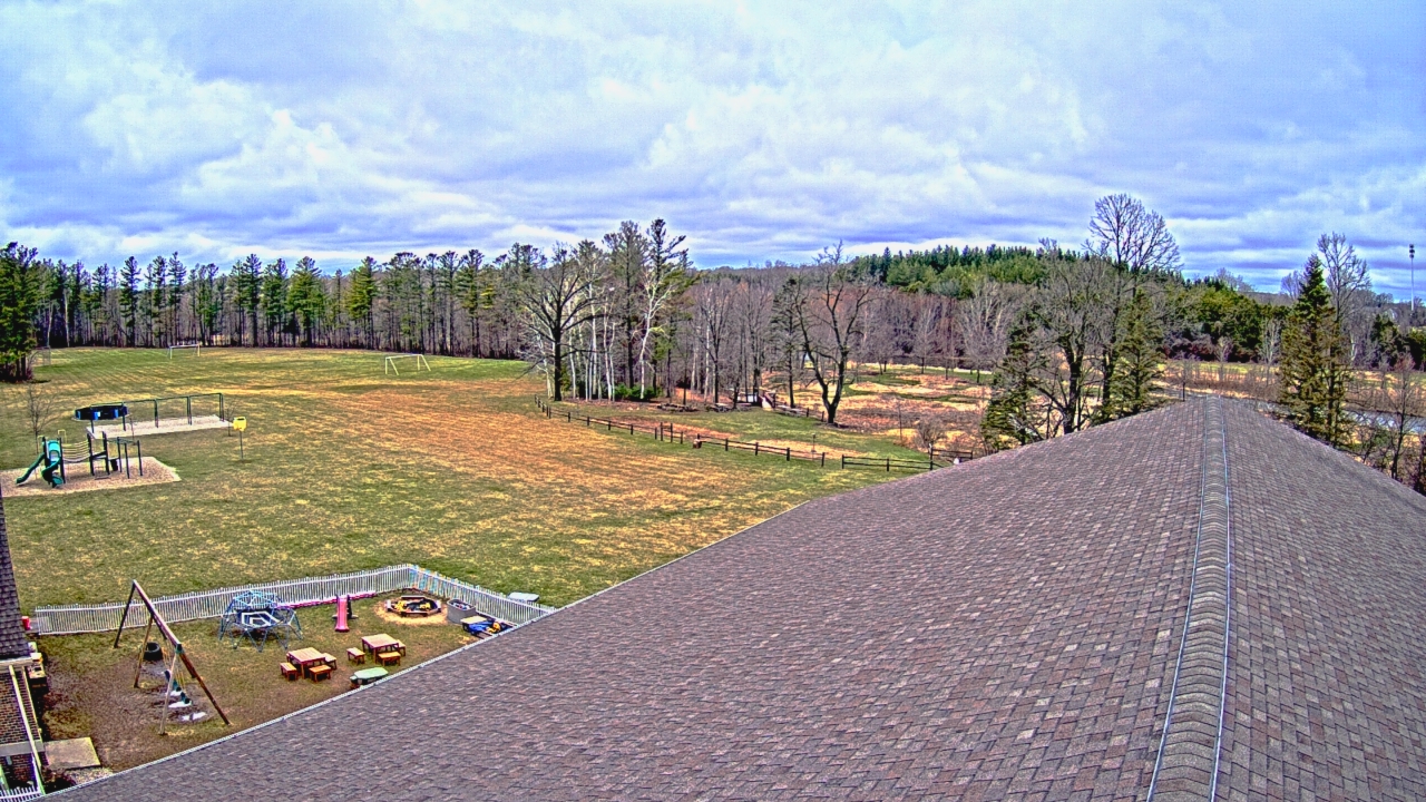 Thumbnail for current weather camera view from St Johns Lutheran School in Newburg, Wisconsin