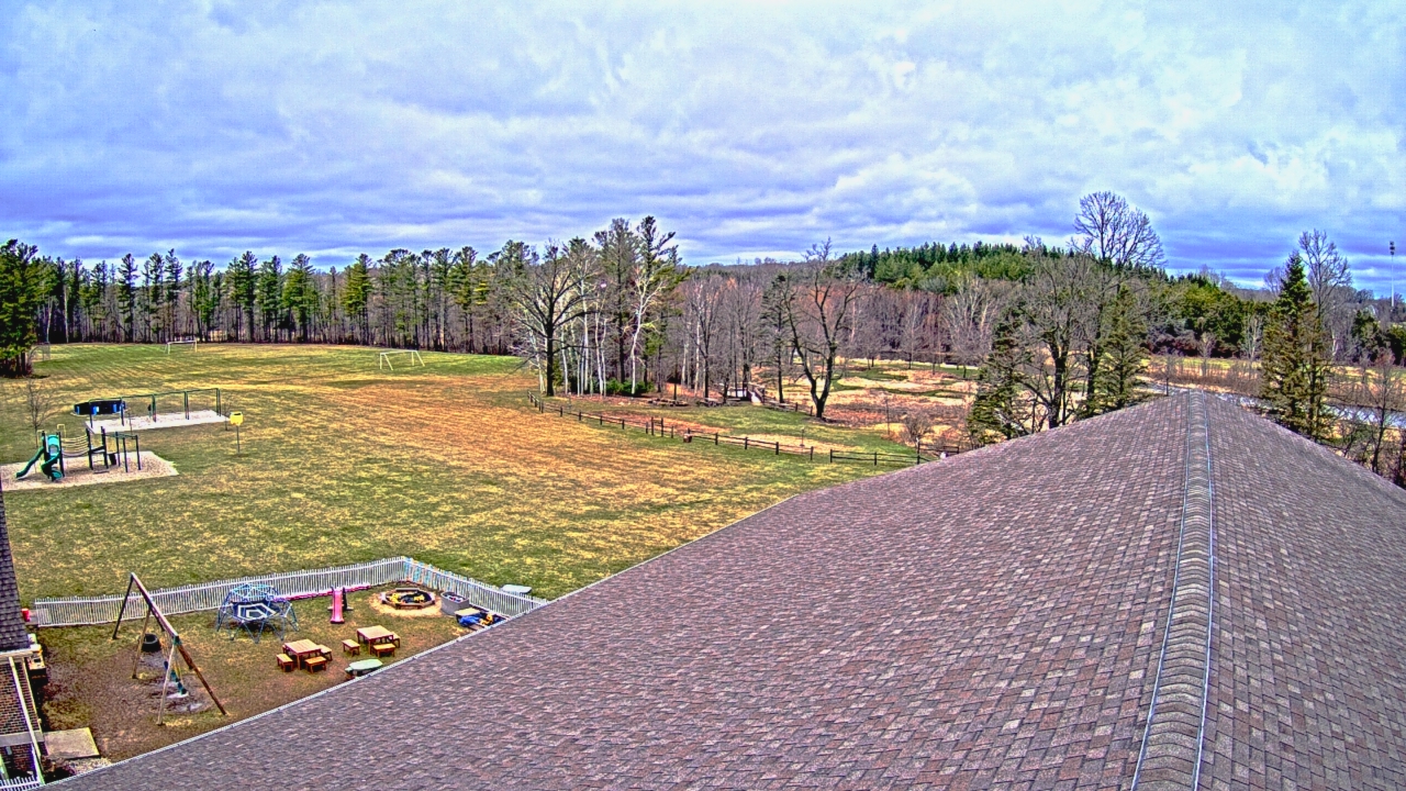 Thumbnail for current weather camera view from St Johns Lutheran School in Newburg, Wisconsin