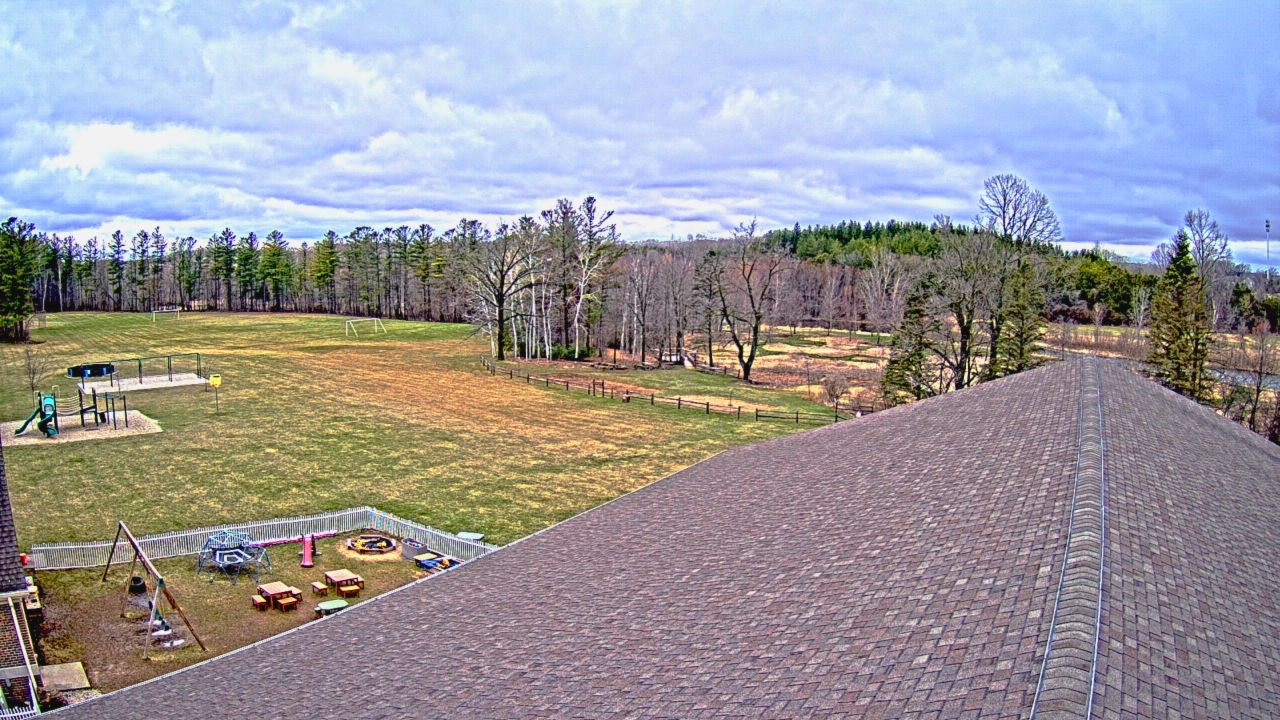 Thumbnail for current weather camera view from St Johns Lutheran School in Newburg, Wisconsin