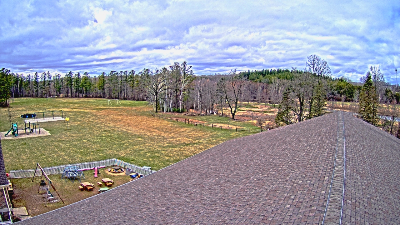 Thumbnail for current weather camera view from St Johns Lutheran School in Newburg, Wisconsin