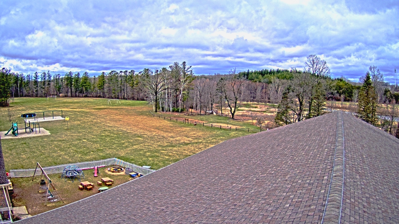 Thumbnail for current weather camera view from St Johns Lutheran School in Newburg, Wisconsin