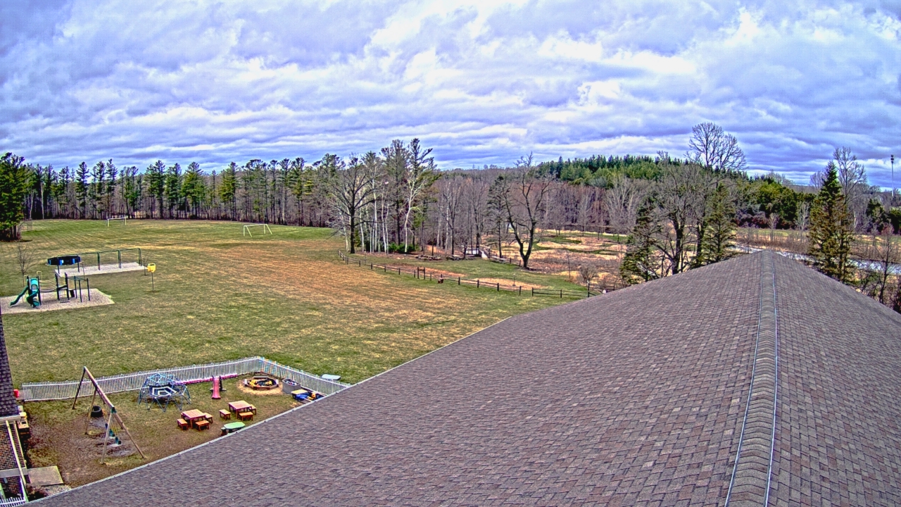 Thumbnail for current weather camera view from St Johns Lutheran School in Newburg, Wisconsin