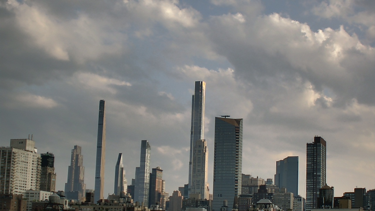 Thumbnail for current weather camera view from Rodeph Sholom Day School in New York, New York
