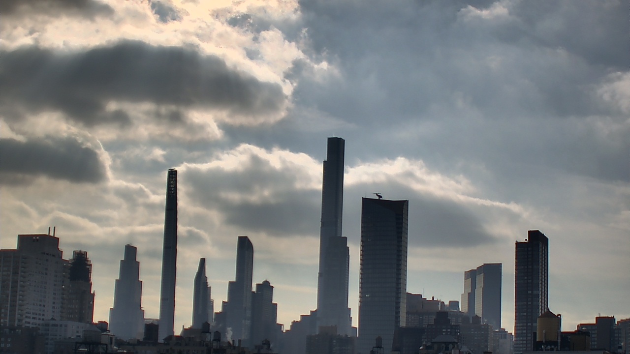 Thumbnail for current weather camera view from Rodeph Sholom Day School in New York, New York