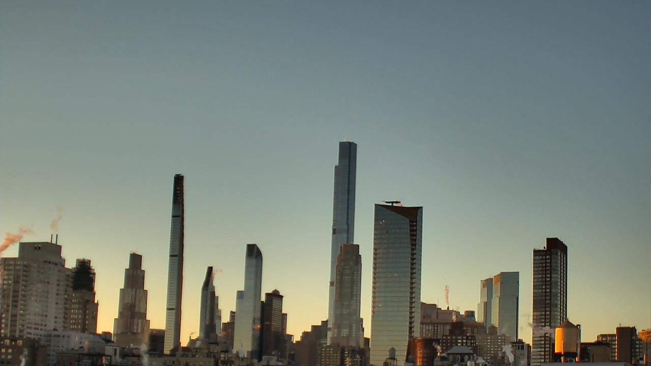 Thumbnail for current weather camera view from Rodeph Sholom Day School in New York, New York