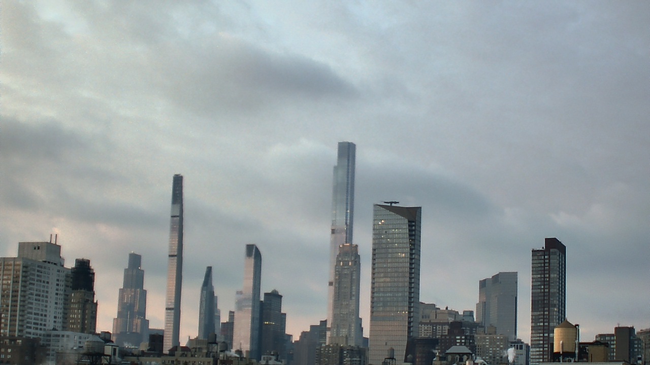 Thumbnail for current weather camera view from Rodeph Sholom Day School in New York, New York