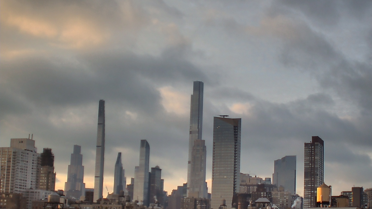 Thumbnail for current weather camera view from Rodeph Sholom Day School in New York, New York