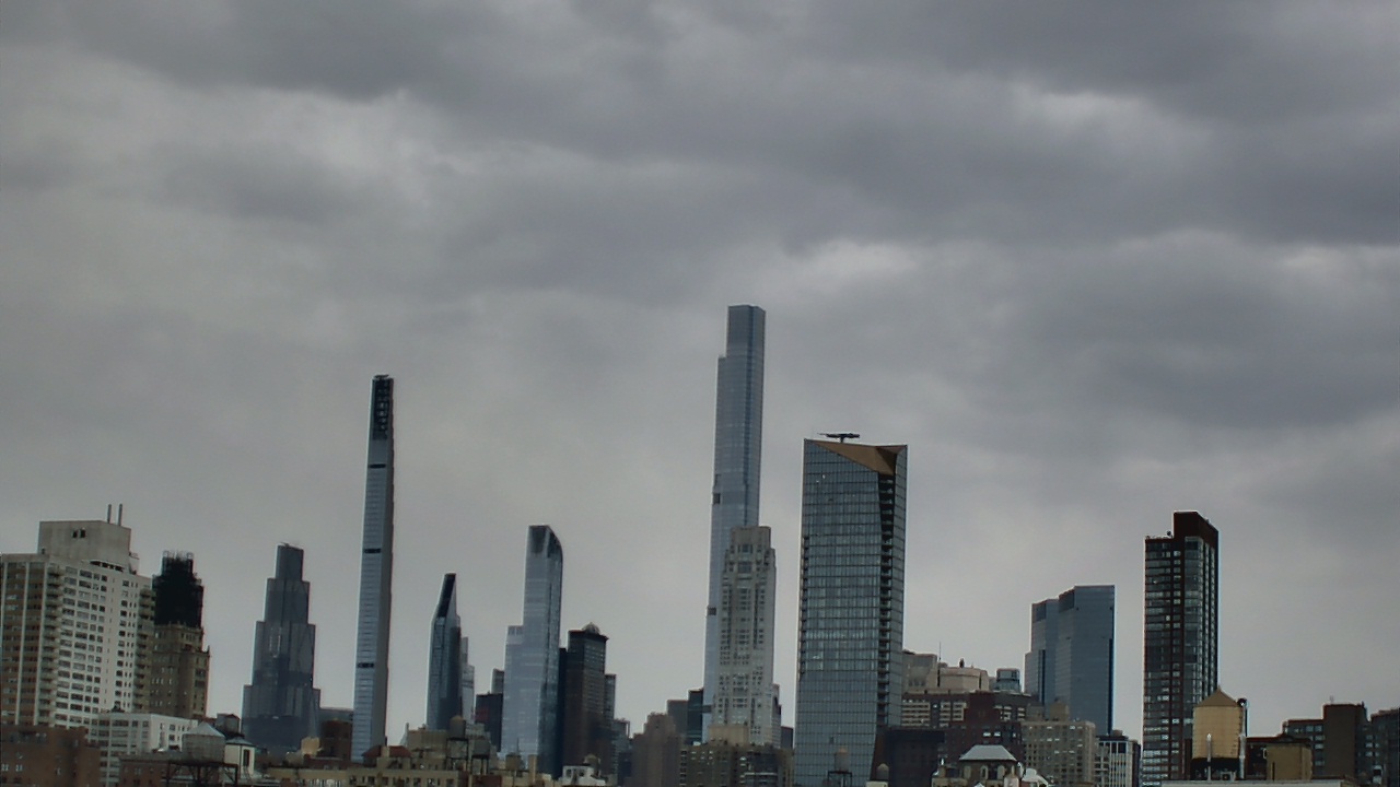 Thumbnail for current weather camera view from Rodeph Sholom Day School in New York, New York