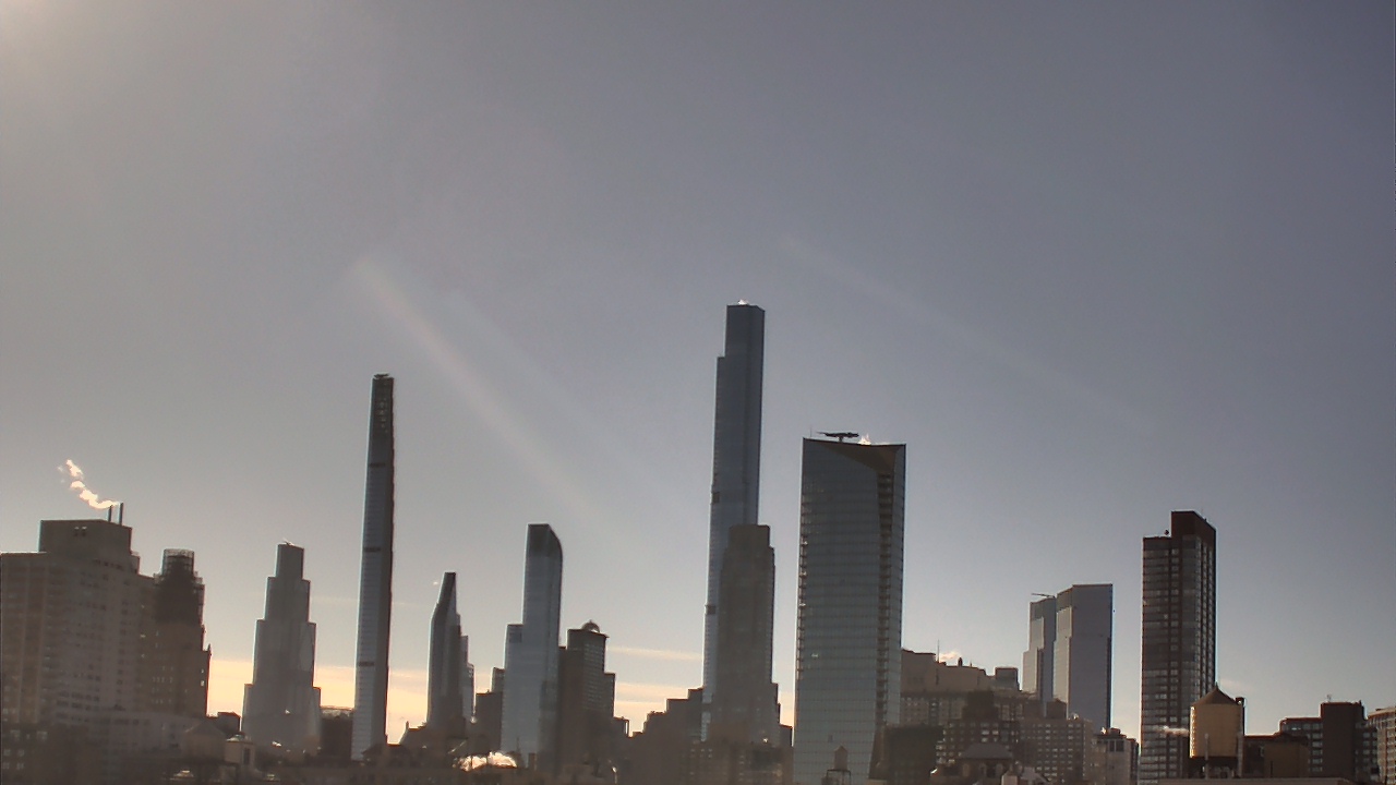 Thumbnail for current weather camera view from Rodeph Sholom Day School in New York, New York