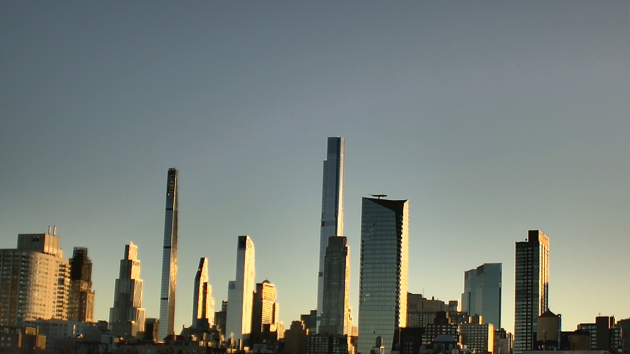 Thumbnail for current weather camera view from Rodeph Sholom Day School in New York, New York