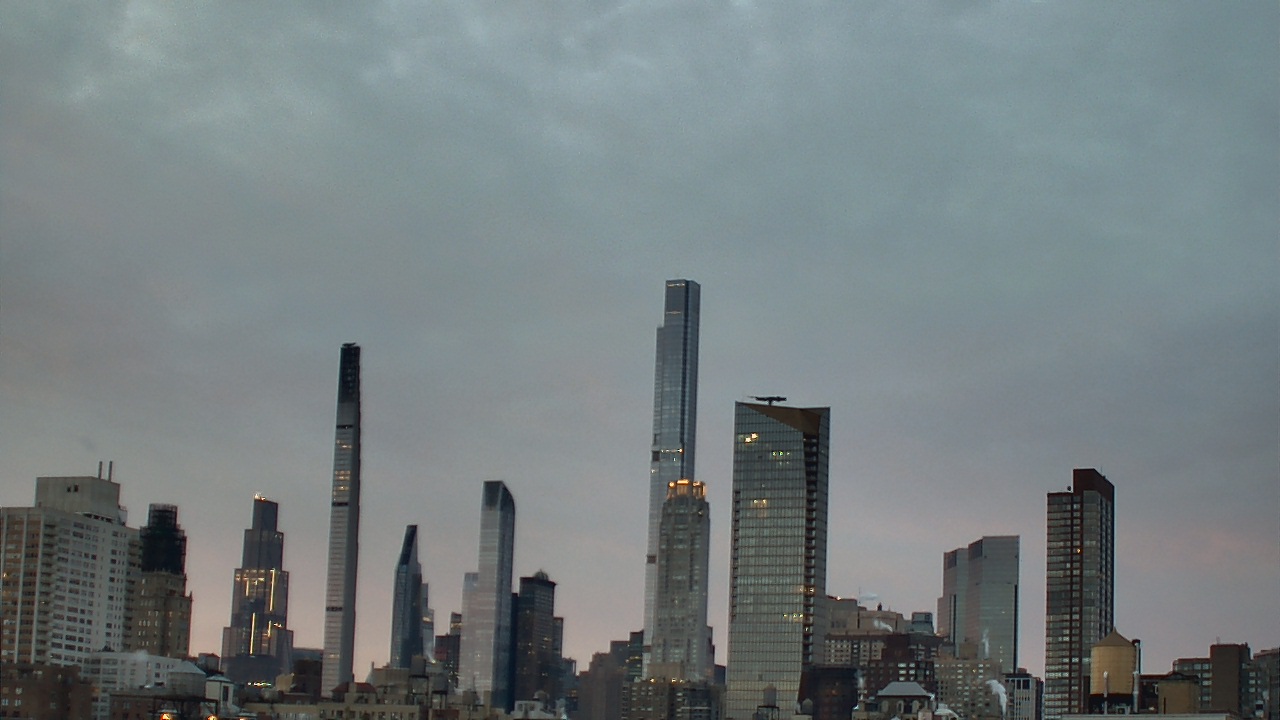 Thumbnail for current weather camera view from Rodeph Sholom Day School in New York, New York