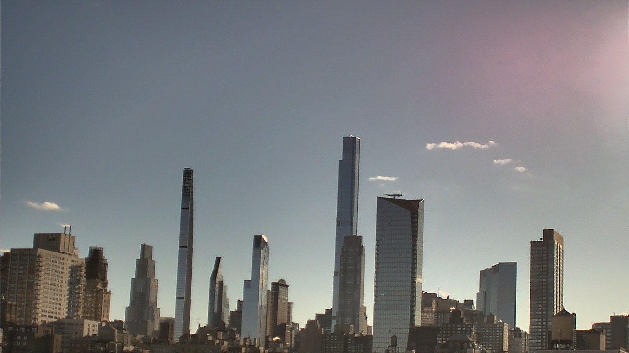 Thumbnail for current weather camera view from Rodeph Sholom Day School in New York, New York