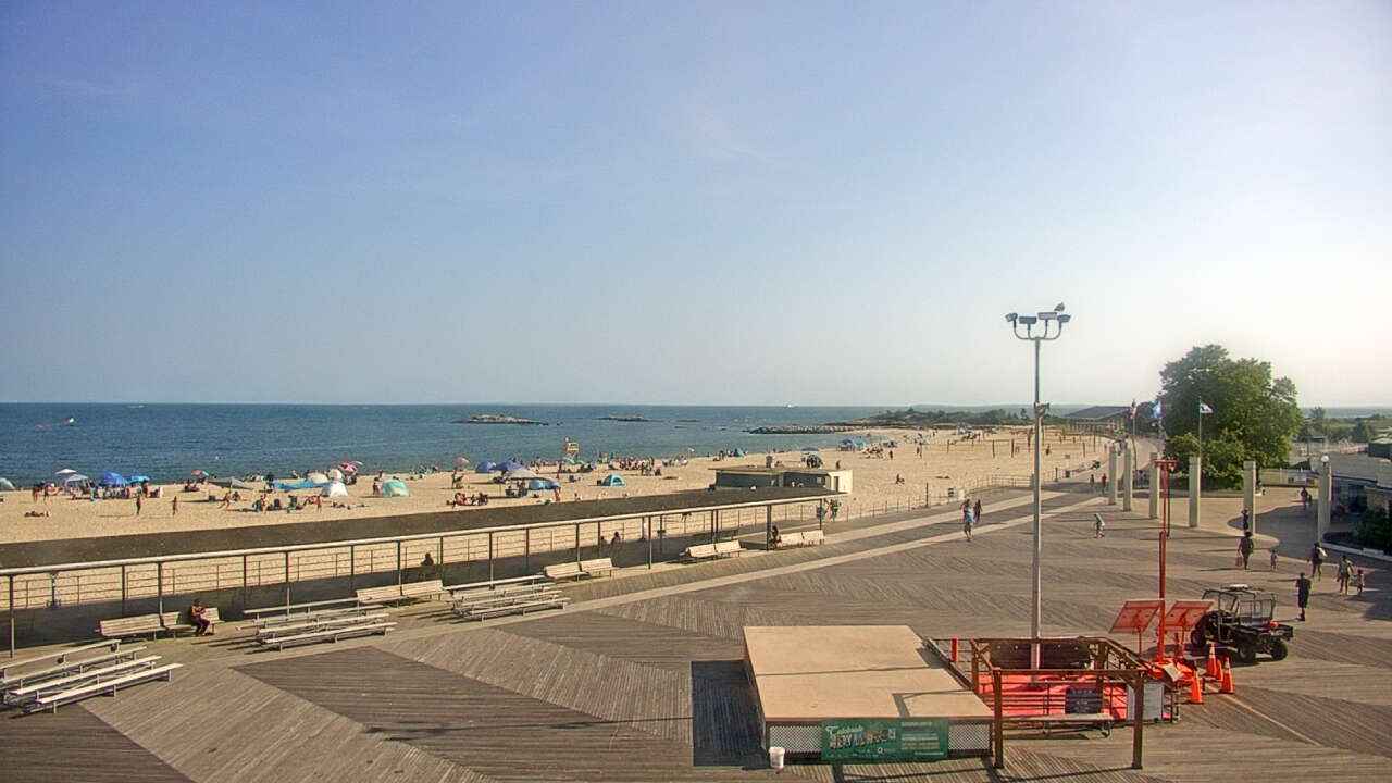 Thumbnail for current weather camera view from Ocean Beach Park in New London, Connecticut