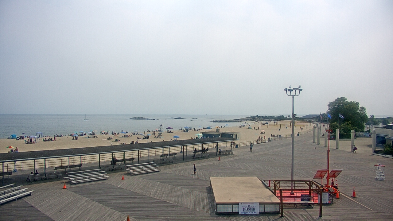 Thumbnail for current weather camera view from Ocean Beach Park in New London, Connecticut