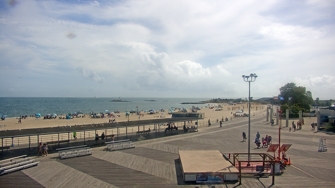 Thumbnail for current weather camera view from Ocean Beach Park in New London, Connecticut