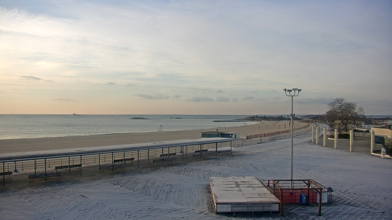 Thumbnail for current weather camera view from Ocean Beach Park in New London, Connecticut