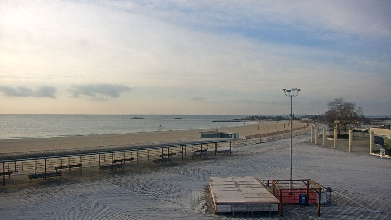 Thumbnail for current weather camera view from Ocean Beach Park in New London, Connecticut