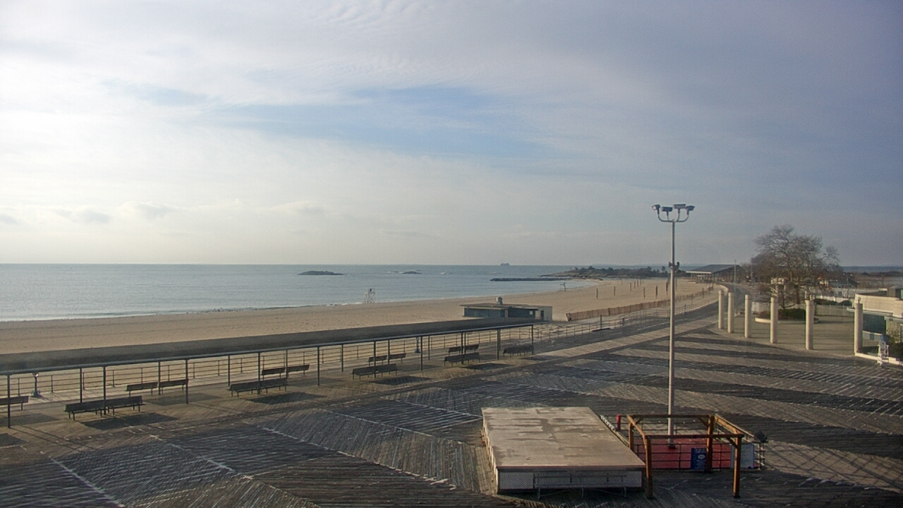Thumbnail for current weather camera view from Ocean Beach Park in New London, Connecticut