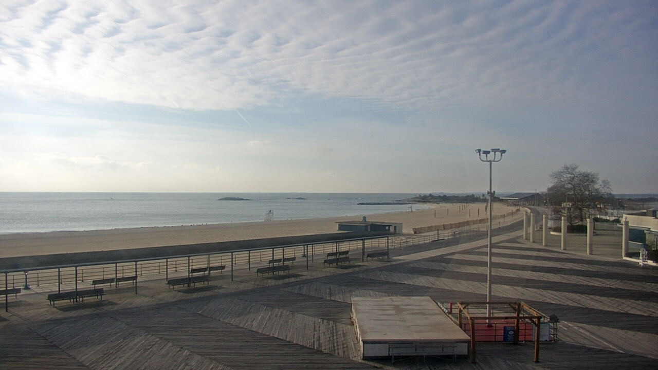 Thumbnail for current weather camera view from Ocean Beach Park in New London, Connecticut