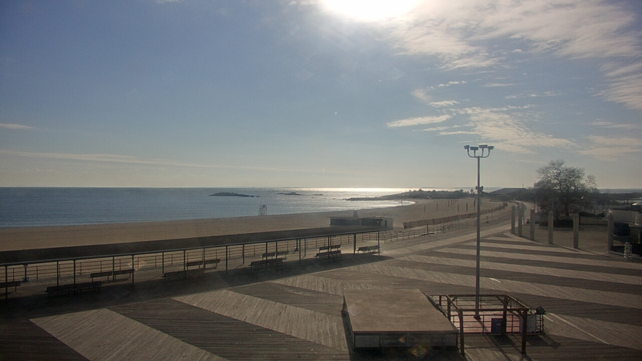 Thumbnail for current weather camera view from Ocean Beach Park in New London, Connecticut