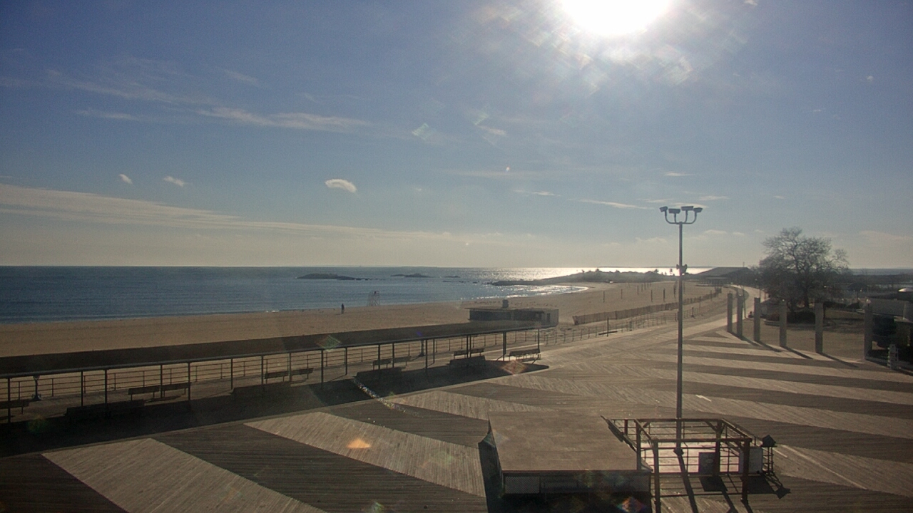 Thumbnail for current weather camera view from Ocean Beach Park in New London, Connecticut