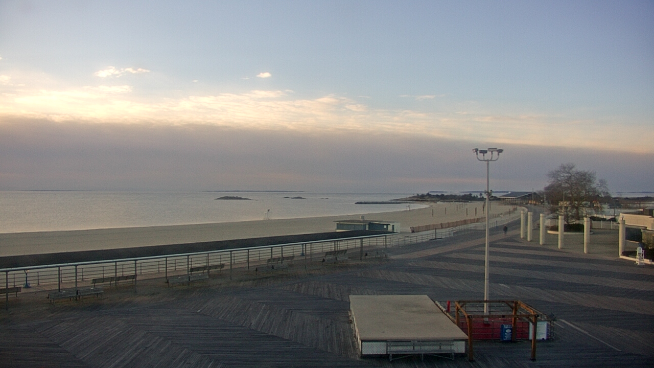 Thumbnail for current weather camera view from Ocean Beach Park in New London, Connecticut