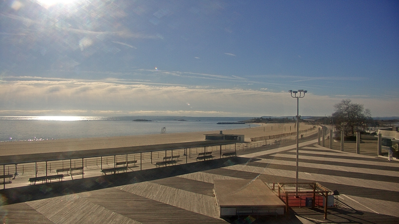 Thumbnail for current weather camera view from Ocean Beach Park in New London, Connecticut