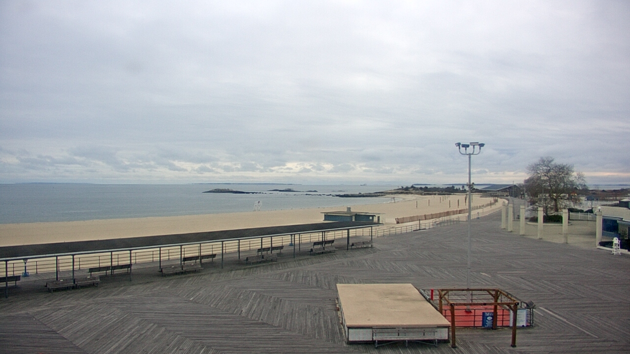 Thumbnail for current weather camera view from Ocean Beach Park in New London, Connecticut