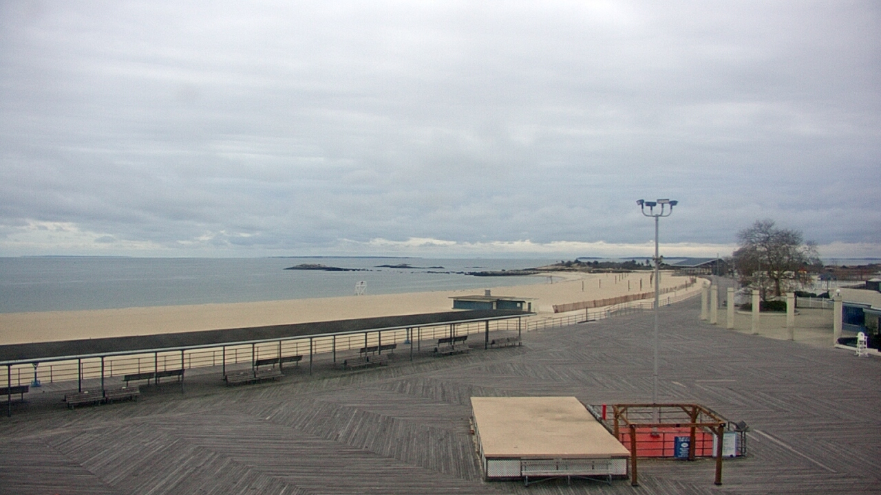 Thumbnail for current weather camera view from Ocean Beach Park in New London, Connecticut