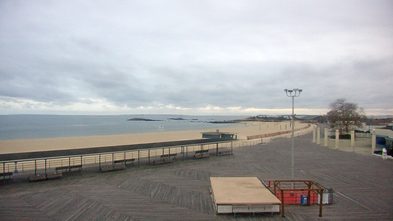 Thumbnail for current weather camera view from Ocean Beach Park in New London, Connecticut