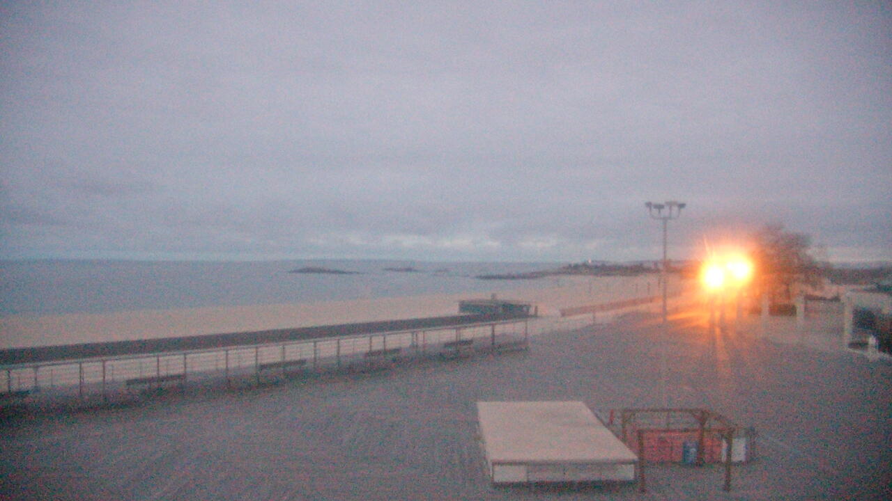 Thumbnail for current weather camera view from Ocean Beach Park in New London, Connecticut
