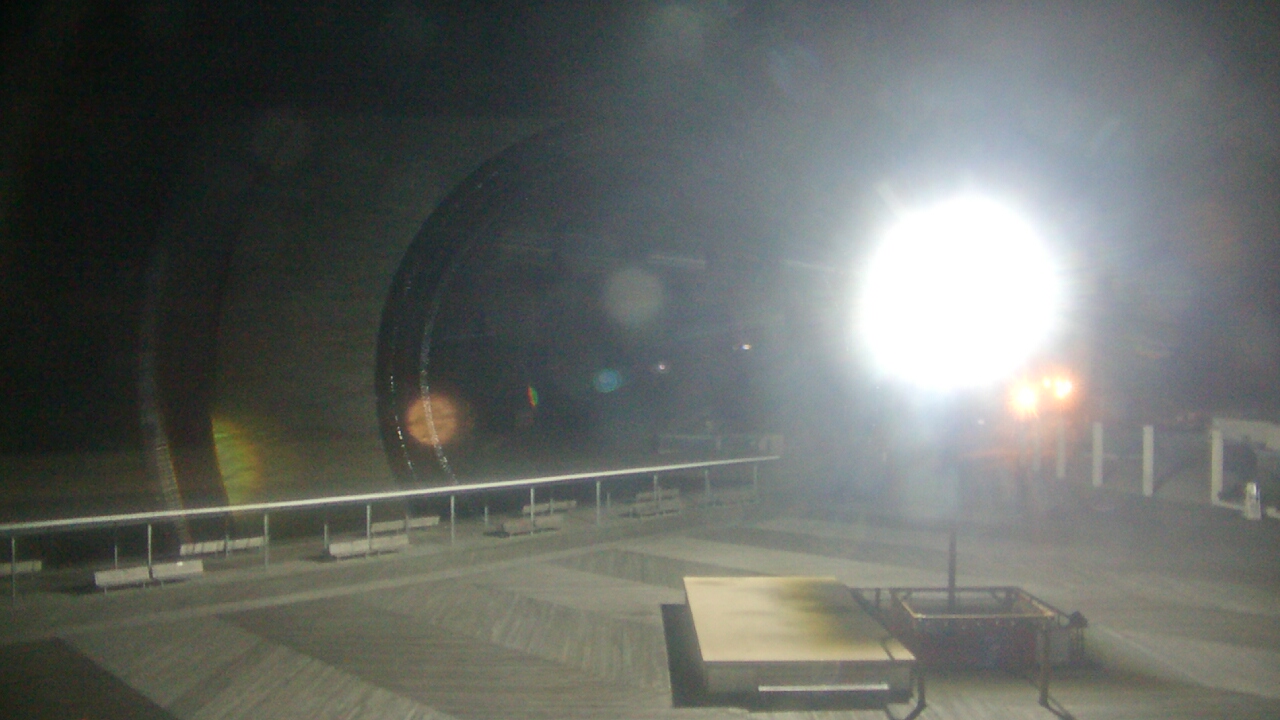 Thumbnail for current weather camera view from Ocean Beach Park in New London, Connecticut