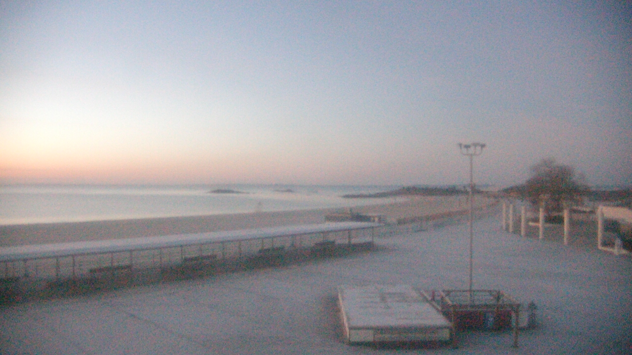 Thumbnail for current weather camera view from Ocean Beach Park in New London, Connecticut