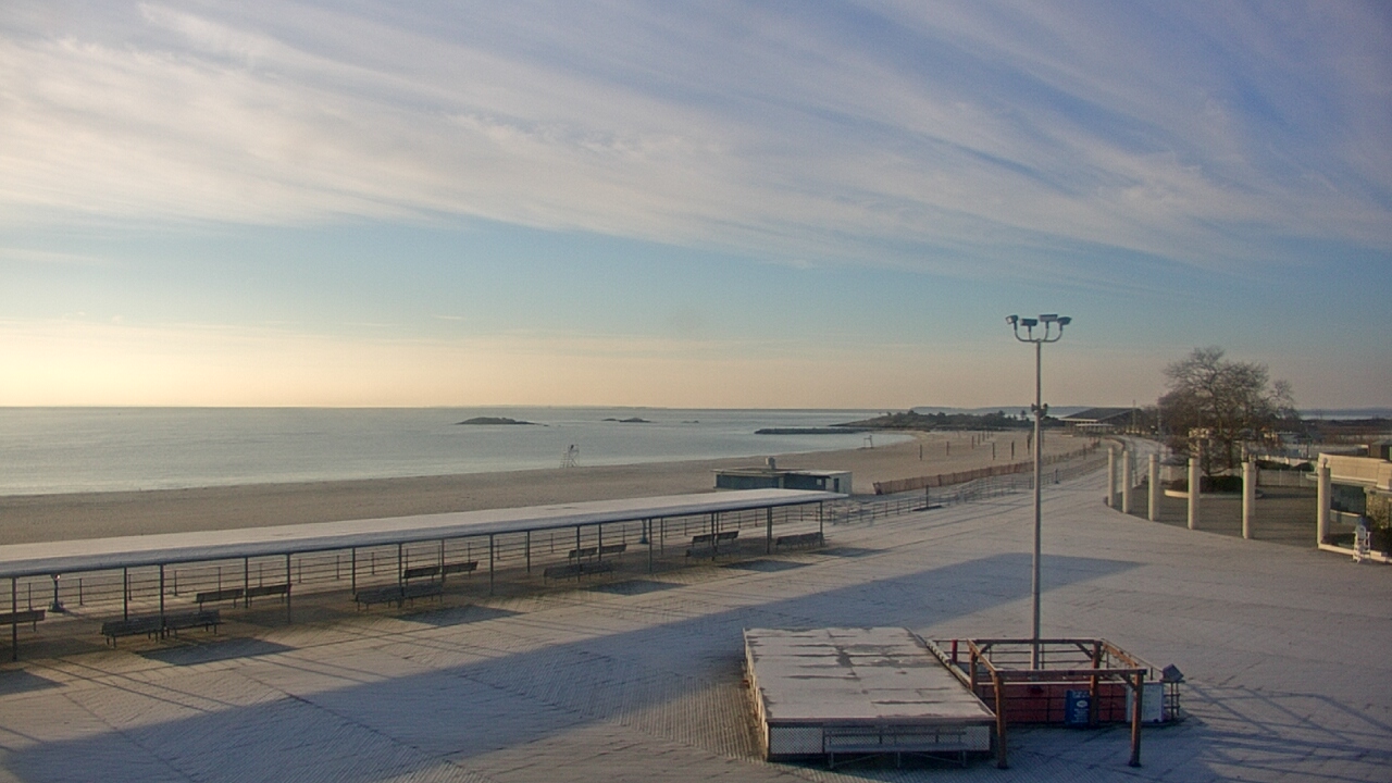 Thumbnail for current weather camera view from Ocean Beach Park in New London, Connecticut